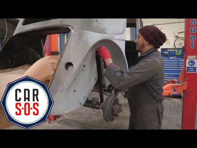 Vive La Citroen Fuzz Does Hits Nut While Tim Fills The Crack Sin The Wheel | Car S.O.S.