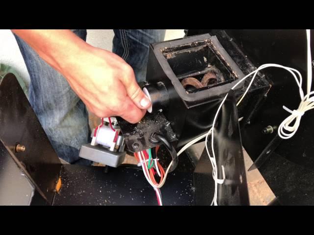 How to clean out a jammed Auger on your Traeger Grill Smoker