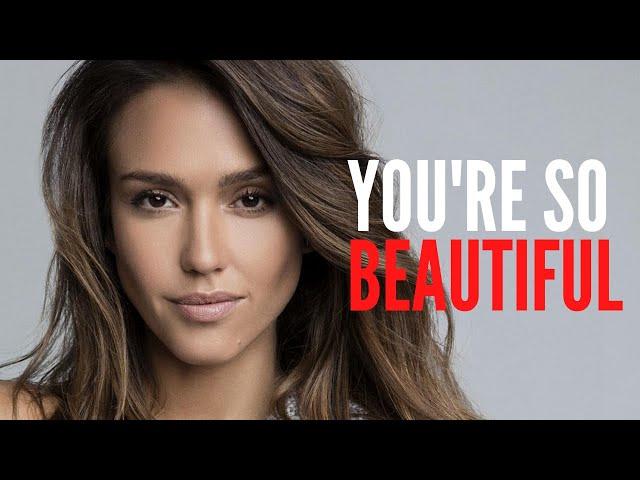 Do NOT Pitch Jessica Alba Like This