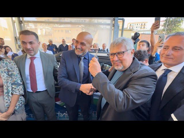 Spalletti consegna la Panda dello Scudetto, il momento emozionante 