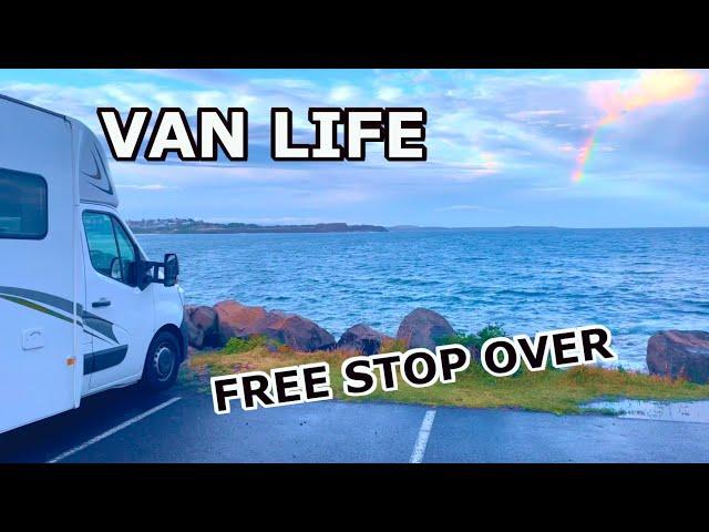 VAN LIFE Rest Stop on the ocean. Kiama Harbour.  #vanlifeaustralia