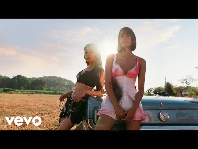 Aitana, Danna Paola - AQYNE (video oficial)