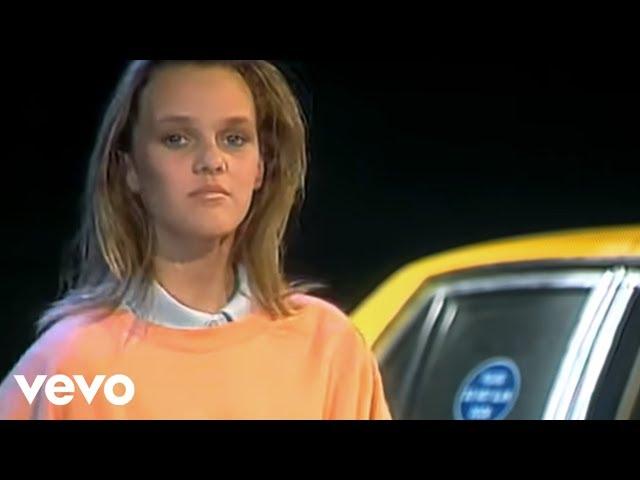 Vanessa Paradis - Joe Le Taxi (Clip Officiel remasterisé)