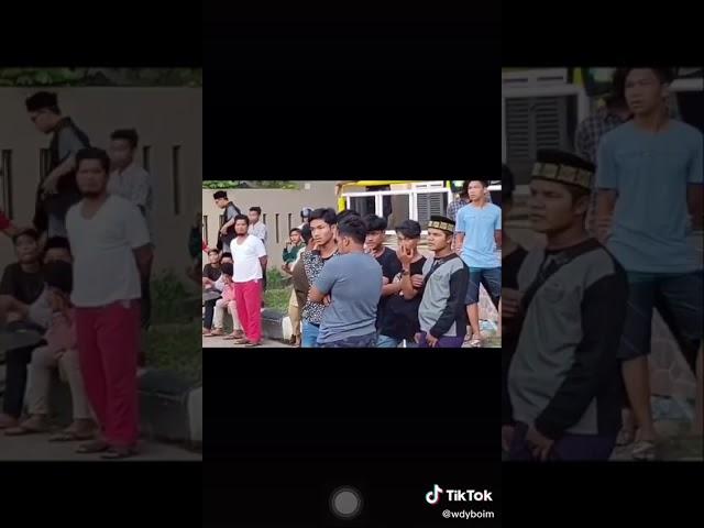 Viral artis tik tok Miftahul husna diperegok warga lagi wik wik di dalem mobil