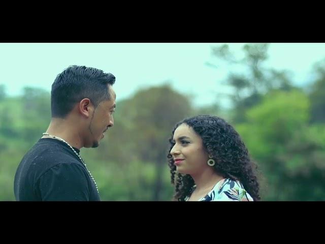 Super Flama Roja - Una Pagina Mas  (Video Oficial)