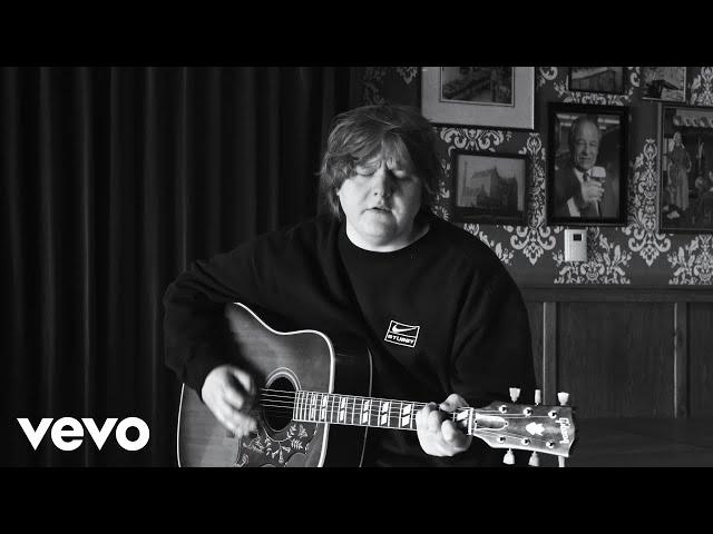 Lewis Capaldi - How I'm Feeling Now (Backstage Performance Video)