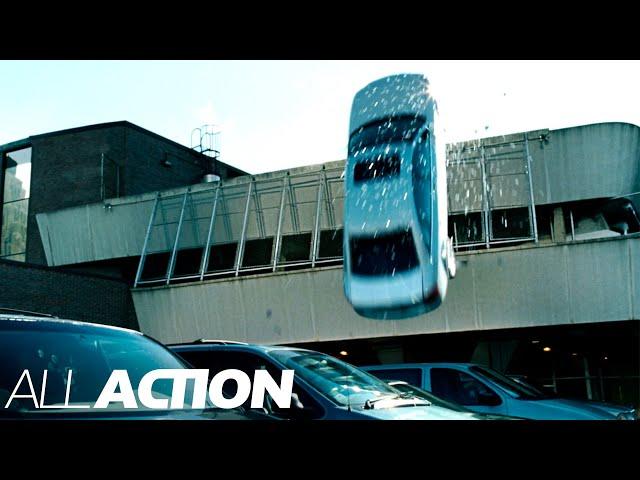 He Drove Off the Roof! | The Bourne Ultimatum | All Action