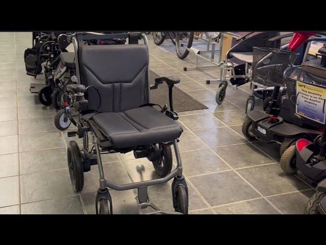 Efoldi Power Chair Demo | Bayliss Mobility