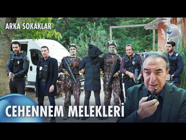 Operasyonun Adı: Şehit Sinem Özdemir, Şehit Alper Gündüz! | Arka Sokaklar 650. Bölüm