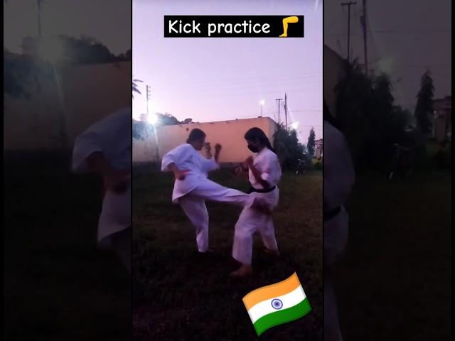 Simple kick practice #shorts #kickboxing #youtubeshorts