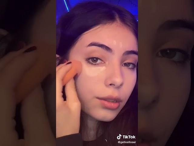 Belle Delphine Make Up