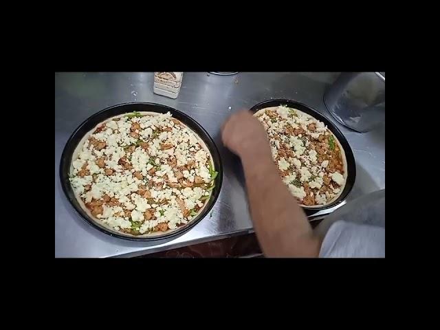 Miss Hen Pizza Johar branch 