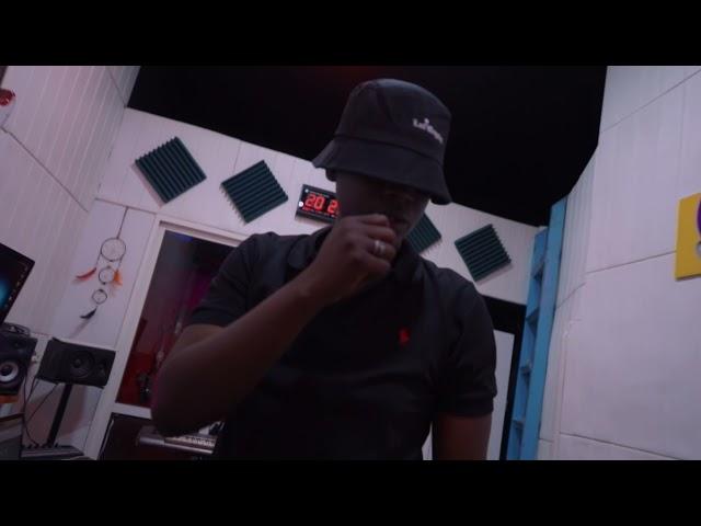 #EE Akine feat Hmed A l’instant (clip officiel)