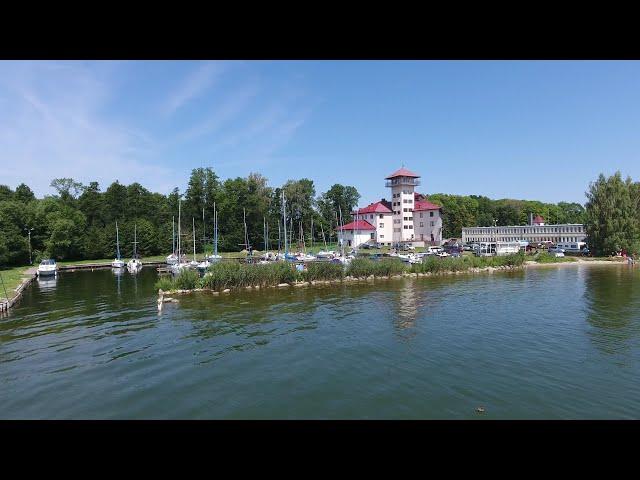 Hotel Czesław nad brzegiem jeziora Niegocin w Giżycku