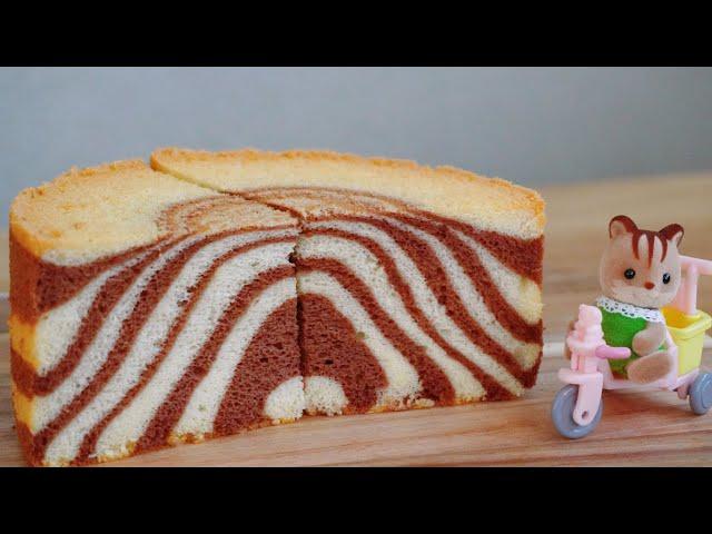 Bake the Most GORGEOUS Chiffon Cake! How to Make a Pillowy Soft And Fluffy Zebra Sponge Cake！