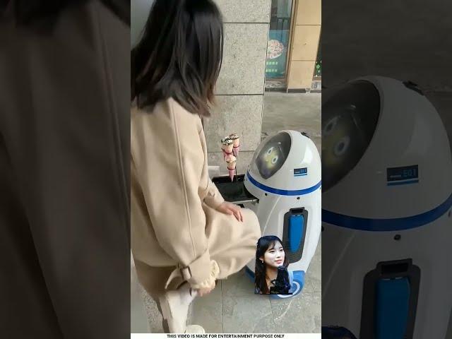 Do you want ice cream from this robot#shorts #icecream #food #sweet #robot #fyp