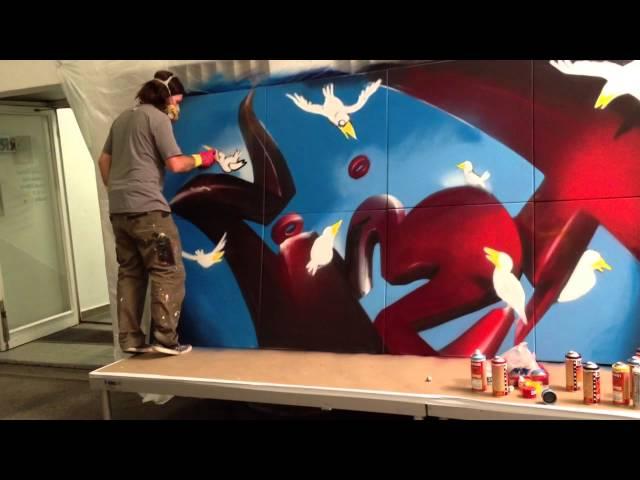 Loomit Graffiti Spray Artist