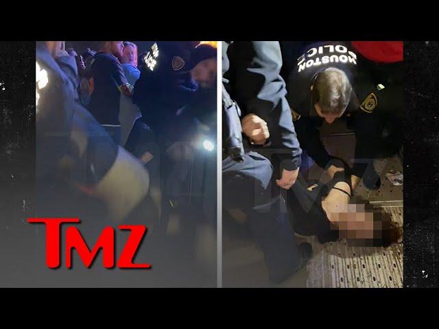 Astroworld Victim Carried Out by Police and Dropped on Head | TMZ