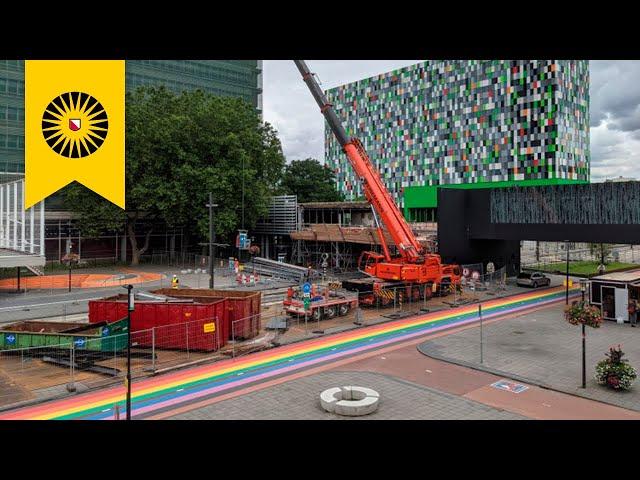 Demolition of footbridge between Library and Van Unnik building