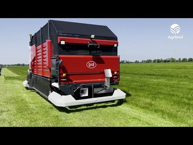 Lely Exos in action on Dutch dairy farm