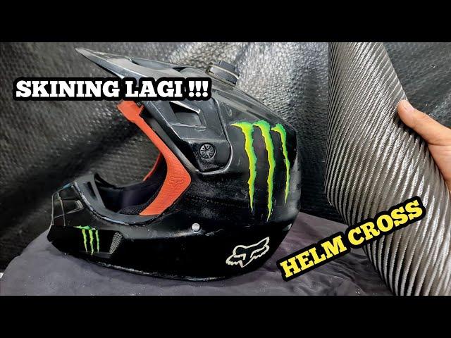 BIAR LEBIH MUDAH PAKAI METODE INI, Skining carbon fiber helm cross dengan logo pakai water decals