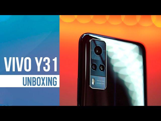 vivo Y31 Unboxing & Hands-on: What a flashy-looking phone!