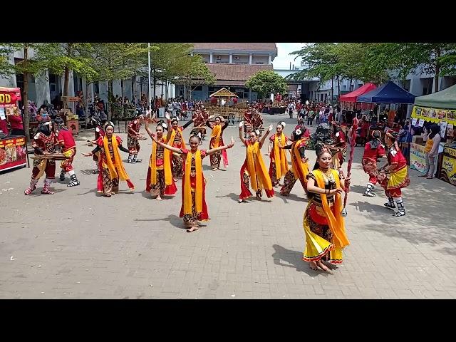 HUT SMAN 4 PURWOKERTO KE 30