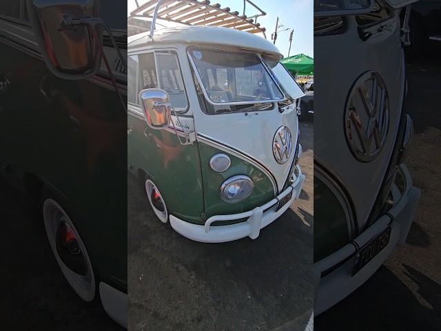 VW Camper Bus Split Window