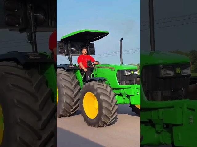 john Deere tractor stunt||Tractor stunt||Tractors Stuck In Mud  john deere Tractor  Off Roads