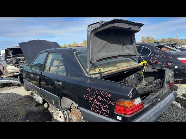 1992 Mercedes-Benz W124 at Junkyard in California