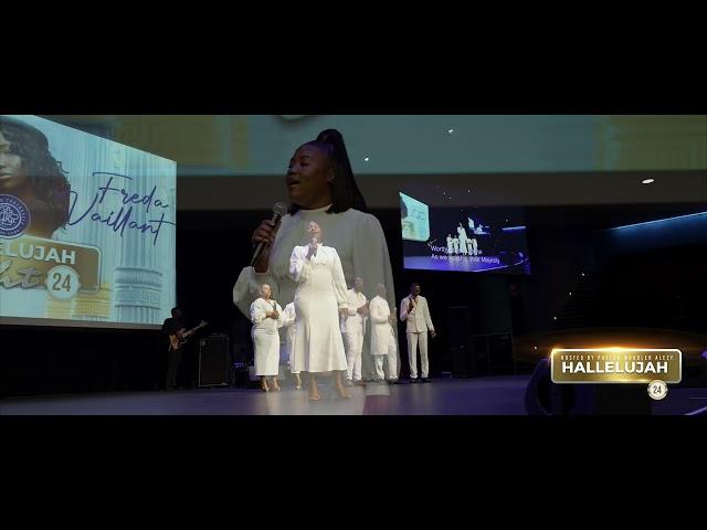 Hallelujah Night 24 ft Freda Vaillant - Only You are Holy / Holy are you Lord / Holy, Holy |