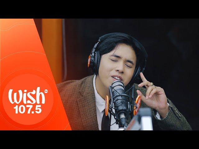 Rob Deniel performs "Sinta" LIVE on Wish 107.5 Bus