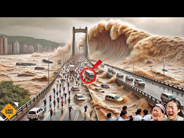 US now: Tsunami hits Santa Cruz, California, dam collapses, ships capsized and adrift