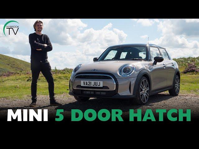 2021 MINI 5 Door Hatch | It's Bigger Than It Looks. (4K)