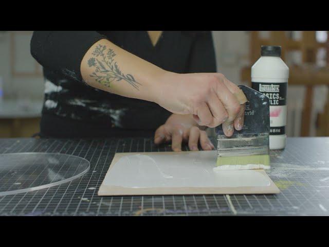 A Closer Look At Basics Acrylic Gesso | Short | Liquitex