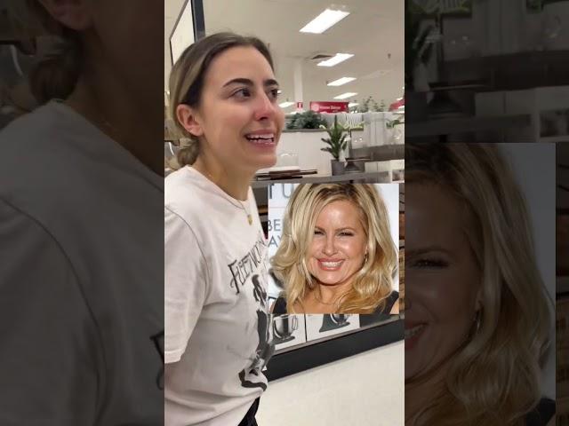 Celebs holiday shopping #impressions  #comedy #jennifercoolidge #jenniferaniston #zooeydeschanel