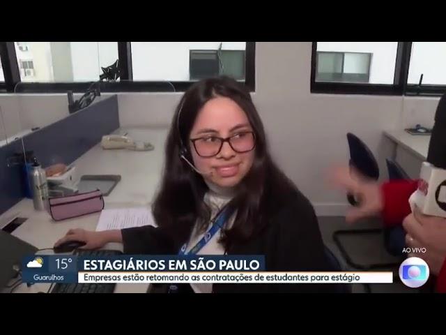 Âncora da Globo cai na risada com estagiária sincerona