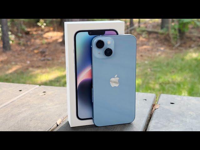 iPhone 14 Unboxing, Setup and First Look