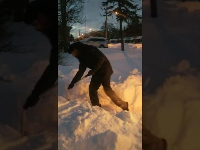 Heavy Snow fall  in Toronto Canada