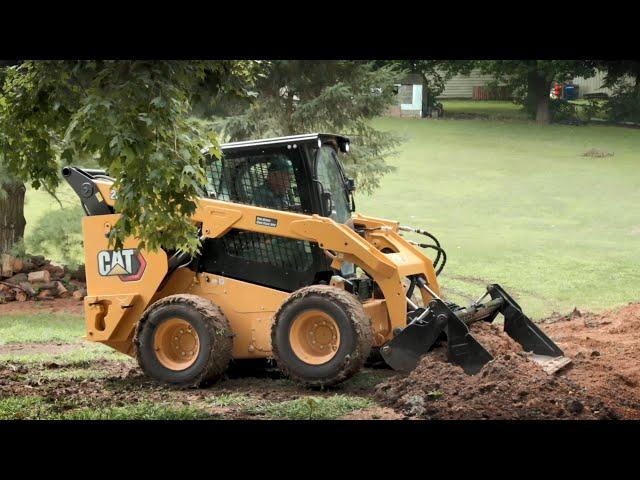 Cat® Multi-Purpose Bucket at Work