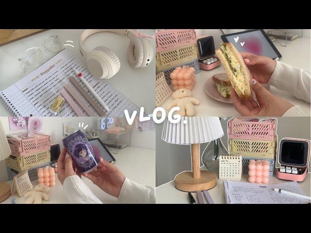 Daily vlog  life recently, what’s in my bag/pencil case, egg sando, studying, ft. Scrintal