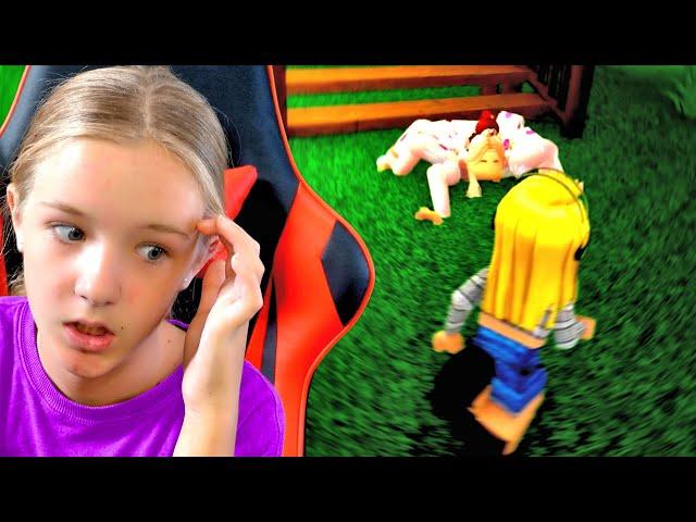 Trinity Plays Spider with Madison on Roblox!!