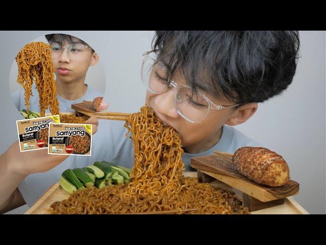 Cheesy Mozzarella Corn Dog with Korean Noodles | N.E Let's Eat