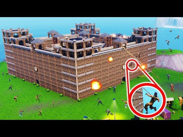 DEFENDING THE CASTLE AGAINST AN ARMY! In Fortnite Creative | w/ Lazarbeam, Vikkstar123 and AlexAce