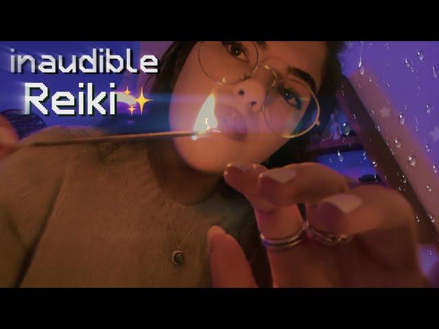 ASMR Reiki  Te doy energía positiva para calmar la ansiedad  Inaudible + lluvia 