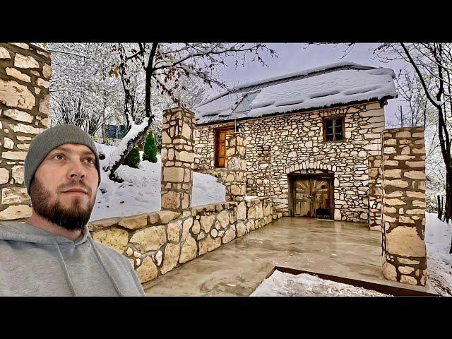 20 Days in the Forest Building Stone Pillars – What’s My Next Challenge? Ep. 25