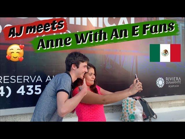 ANNE WITH AN E FANS IN ACAPULCO, MEXICO 