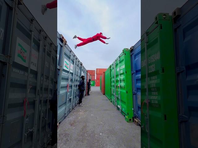 Money Heist Vs Police || 72.0 #parkour #moneyheist #bubblesgangz #bubblesmotion #escape #short