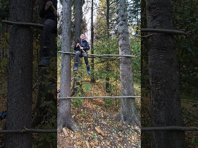 это был каркас моего дома на дереве, сейчас 1   этаж готов, буду выкладывать видео стройки #shorts