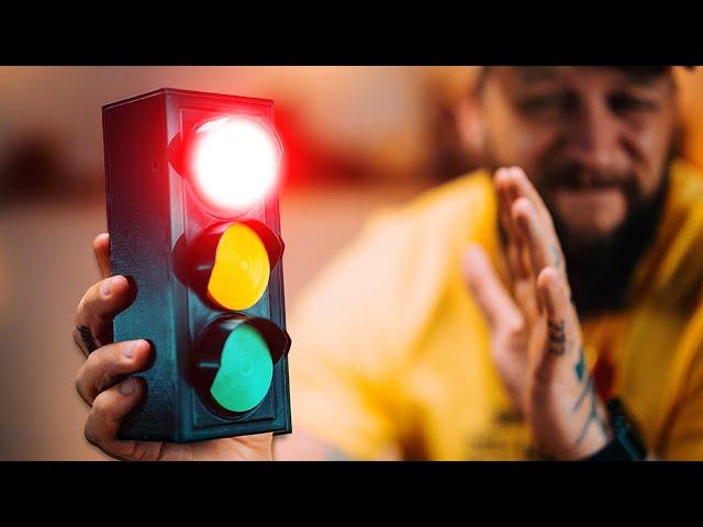 This TRAFFIC Light is a Puzzle Box?!